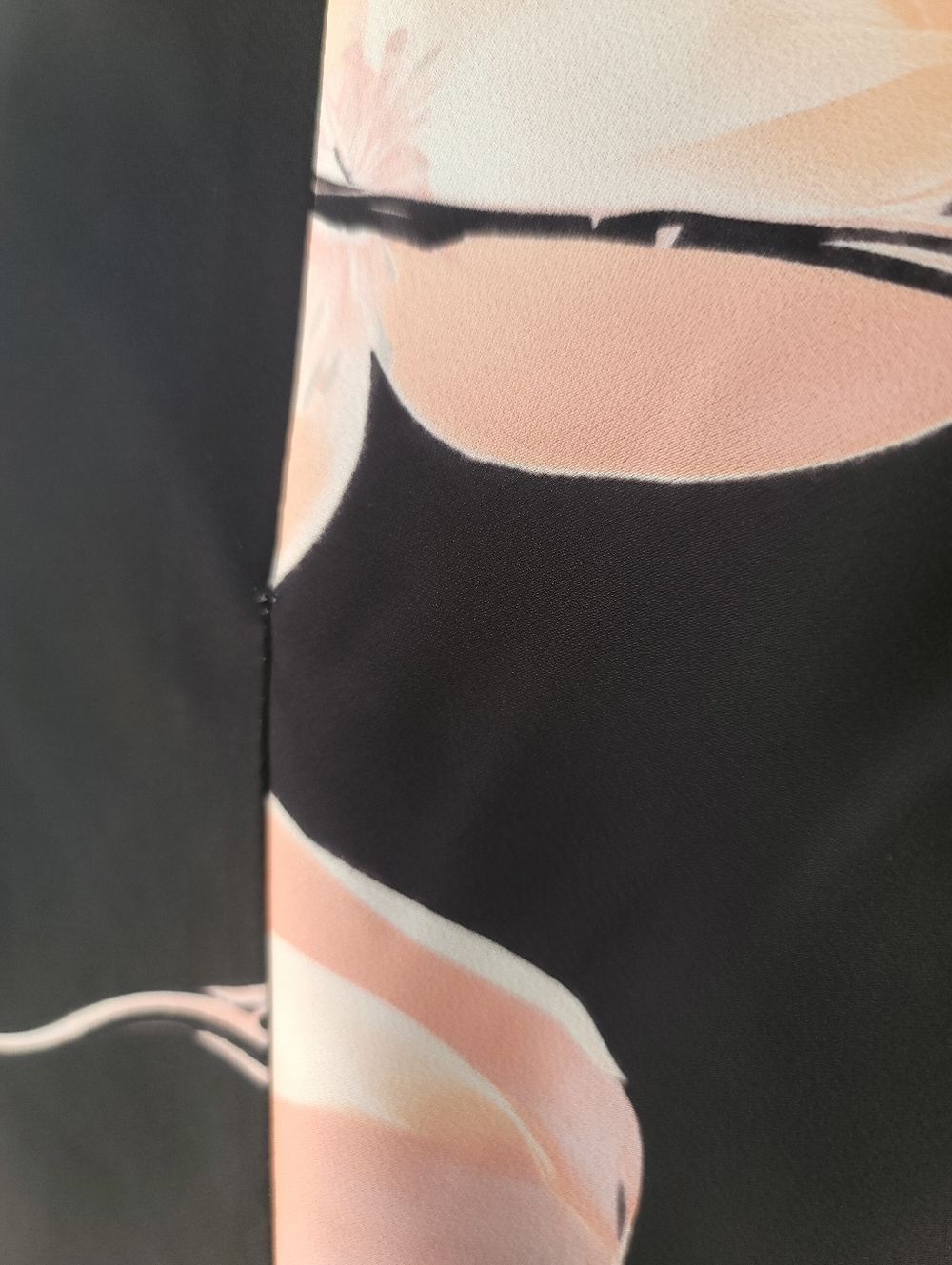 Donna KARAN New York Black Halter Blouse with Peach Floral Print - Picture 10 of 16